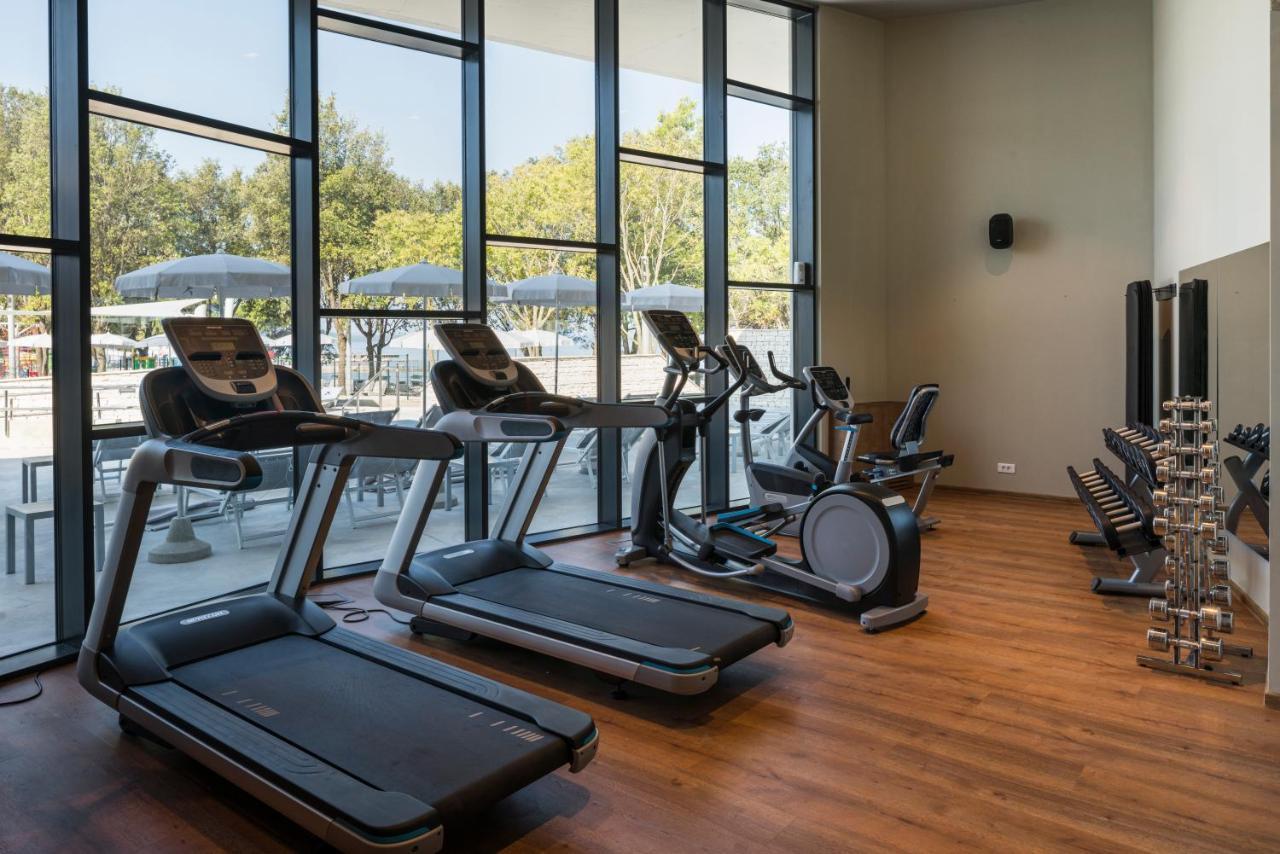 Falkensteiner Premium Mobile Homes And Camping Zara Esterno foto The gym at the hotel