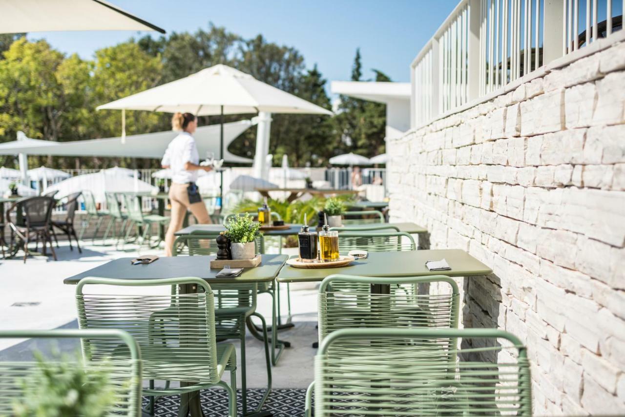 Falkensteiner Premium Mobile Homes And Camping Zara Esterno foto The Terrace
